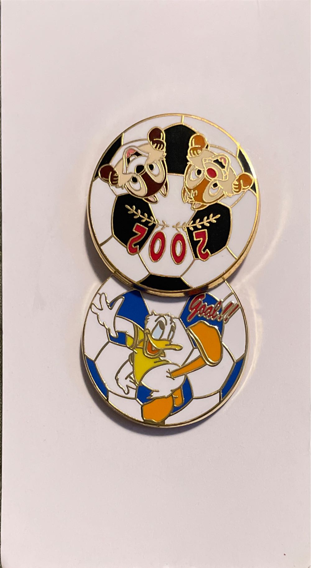 Chip N Dale 2002 Soccer  pin collectible - Main Image 2