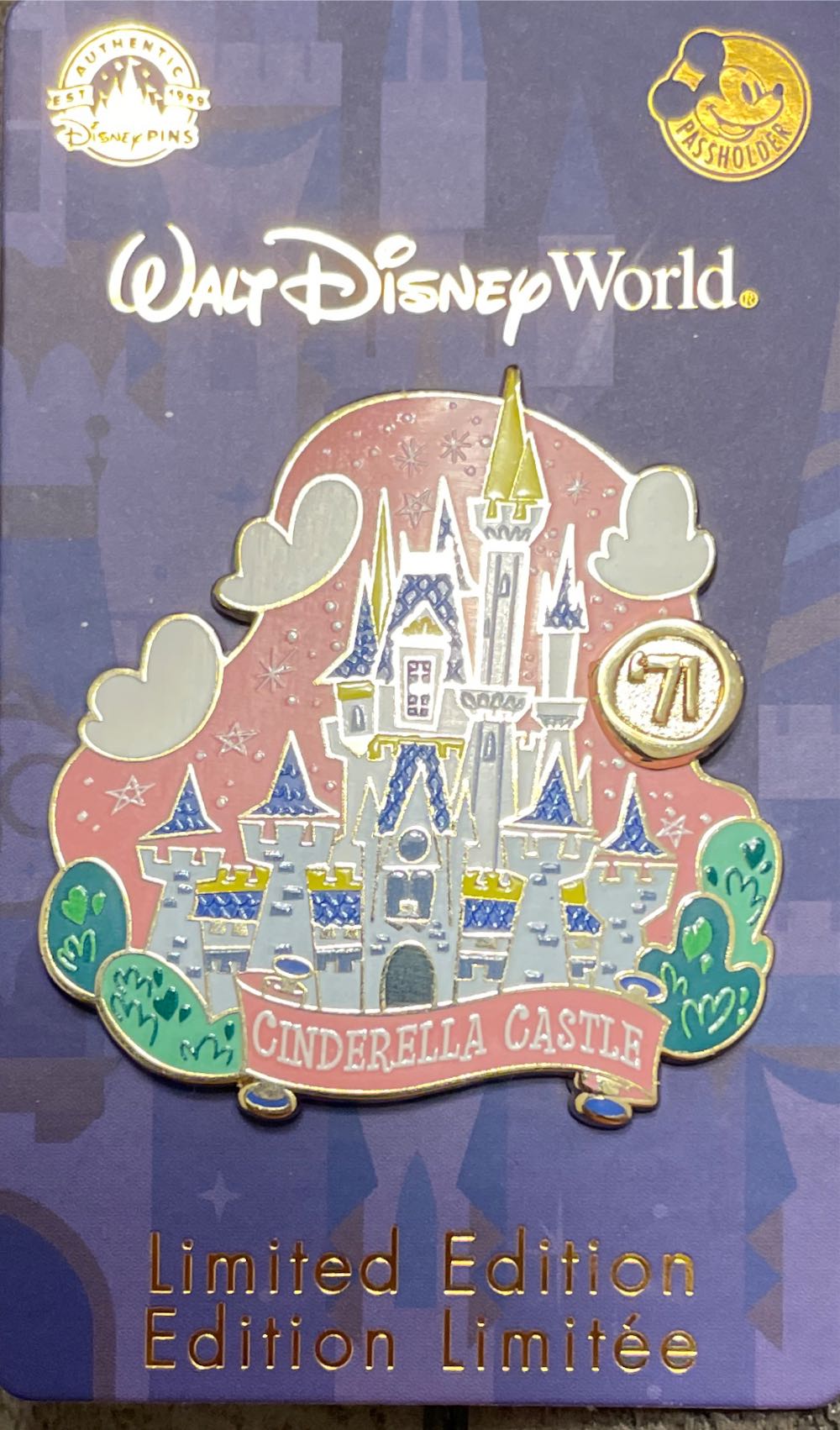 Disney Store - Hawaiian Holiday