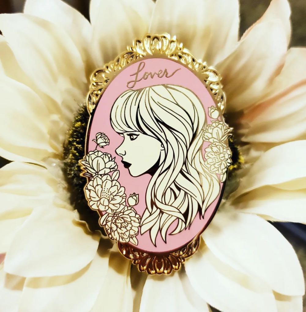 Minnie Mouse Candy Apple