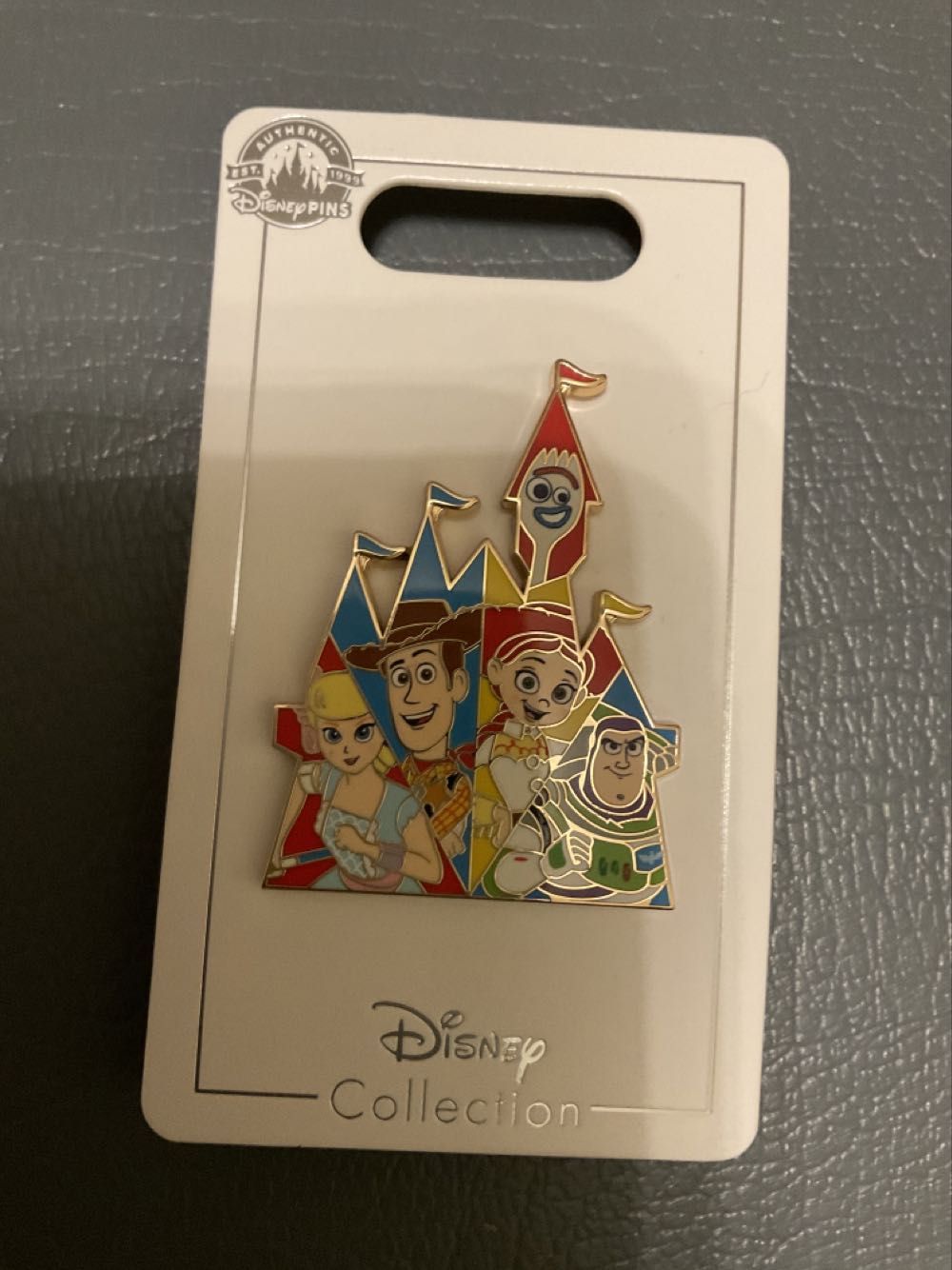 Haunted Mansion Wall Plaque With Hatbox Ghost