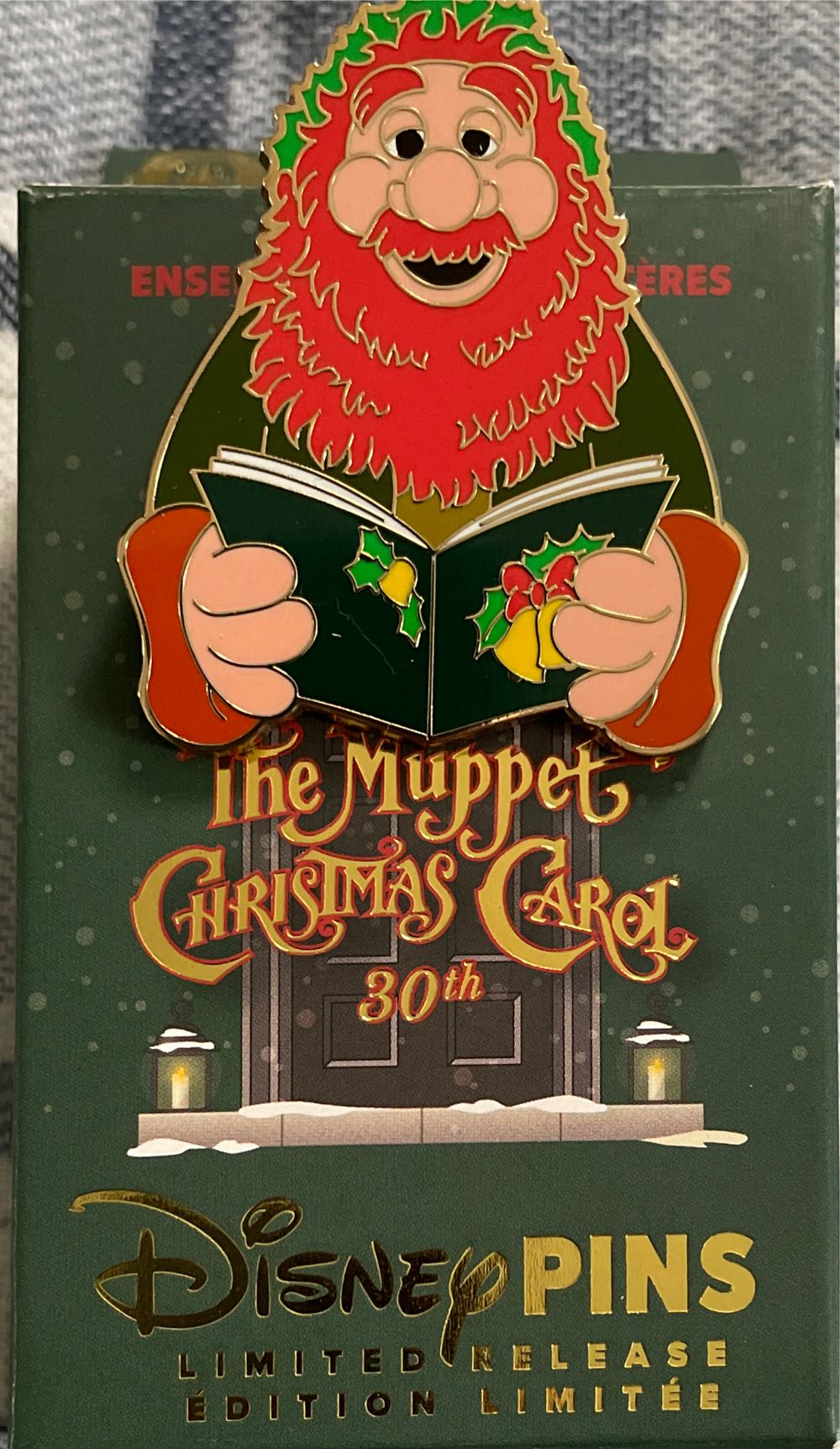 Muppets Christmas Carol 30th Anniversary Mystery Box  pin collectible [Barcode 400951219702] - Main Image 2