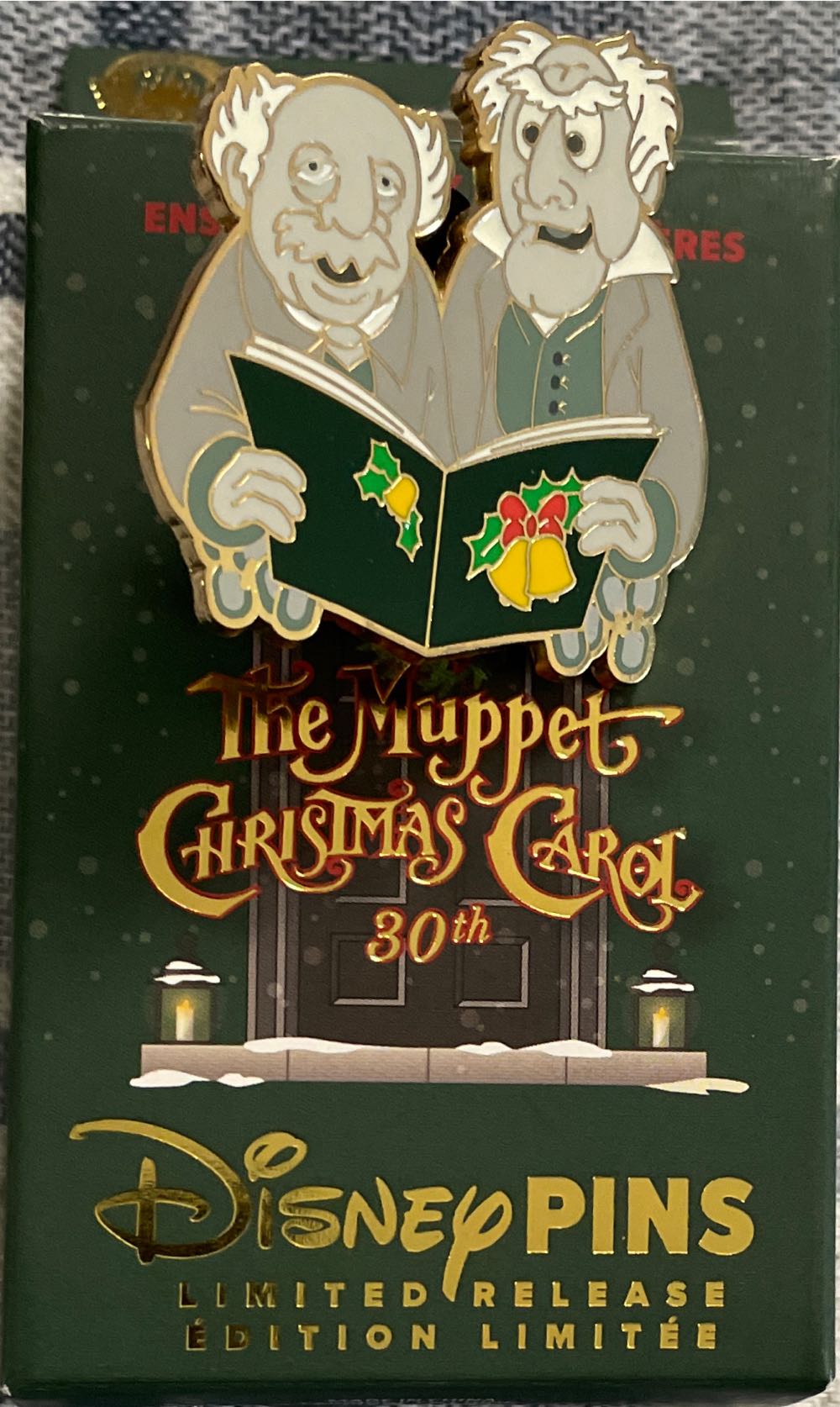 Muppets Christmas Carol 30th Anniversary Mystery Box  pin collectible [Barcode 400951219702] - Main Image 3