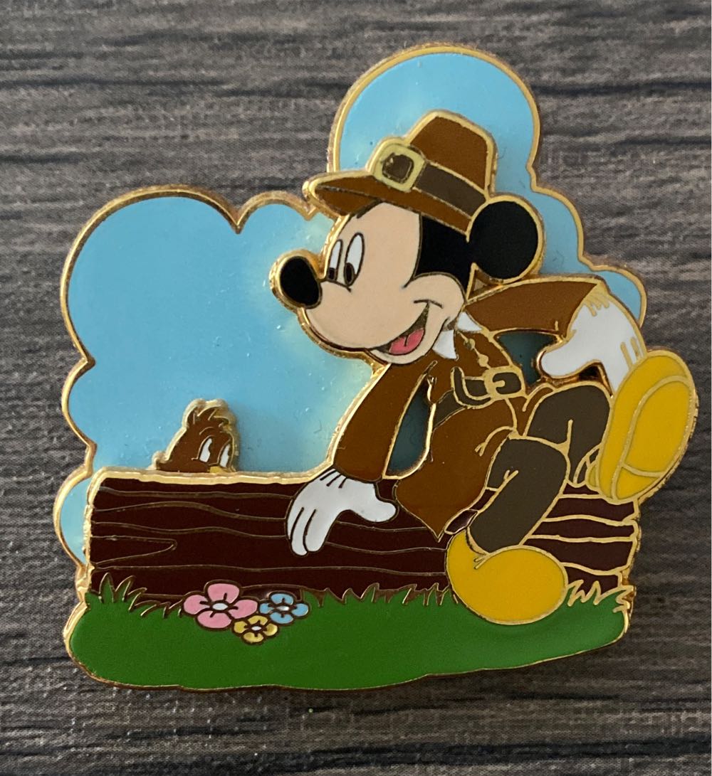 ‘Book Lover’ Black/Red/White Bookstack Button Pin