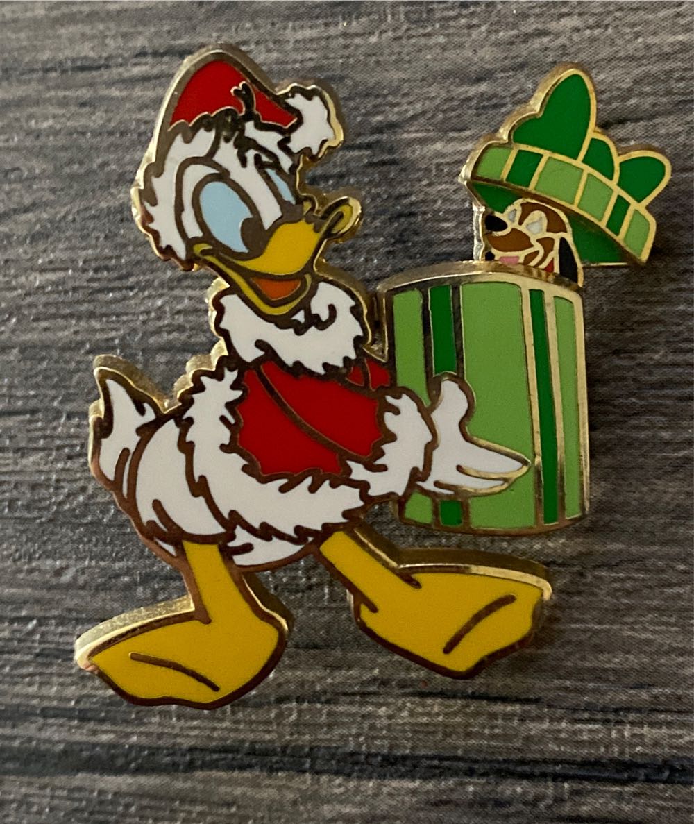 Donald Duck Gift Opening Set  pin collectible - Main Image 2