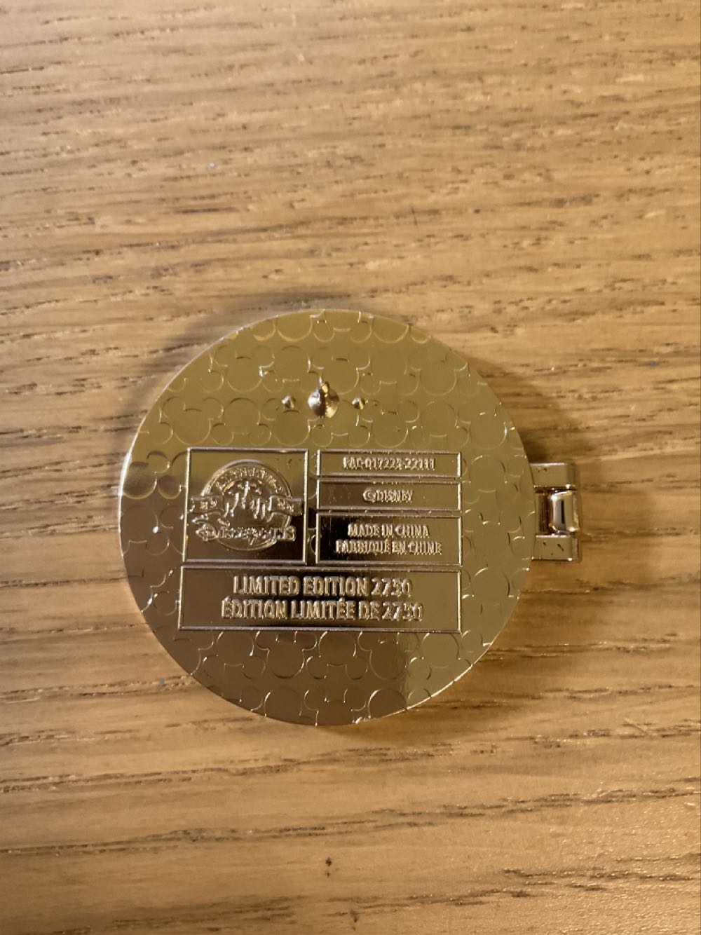 Characters On Parade - Chip And Dale - Ltd Edition 2750  pin collectible - Main Image 3