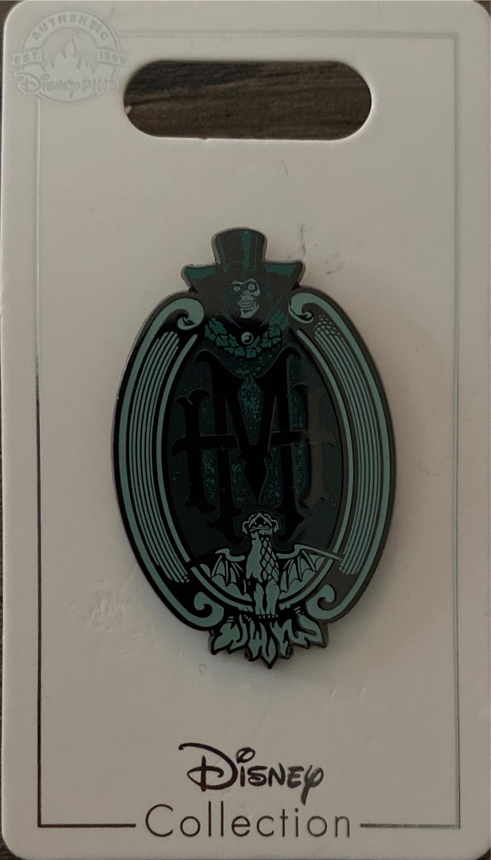 Erstwilder - The Rare Red-Tail Cockatoo