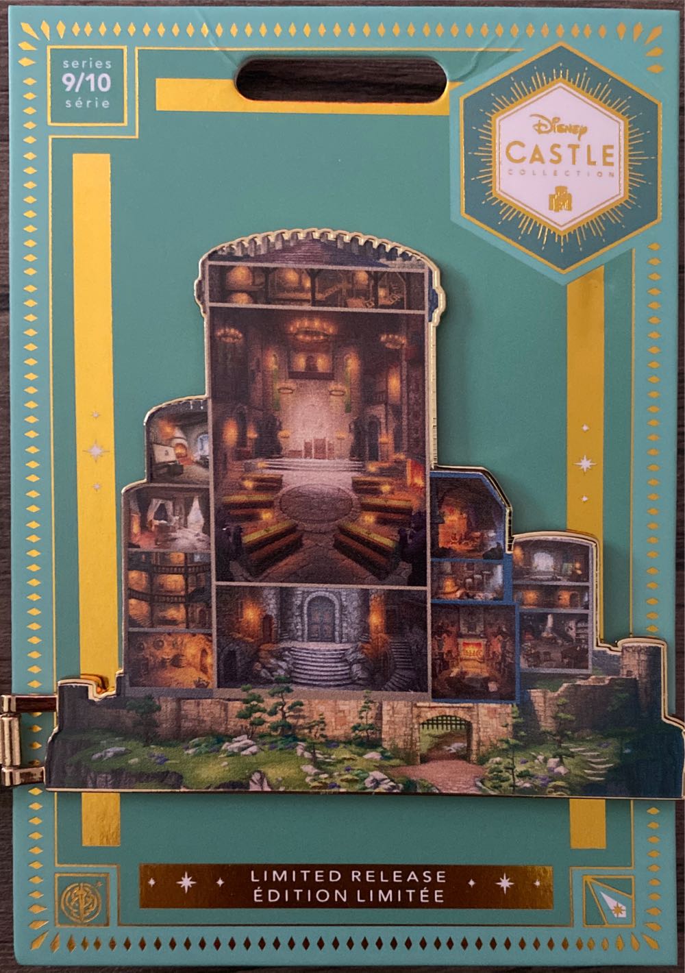 Disney Castle Collection Brave  pin collectible - Main Image 2