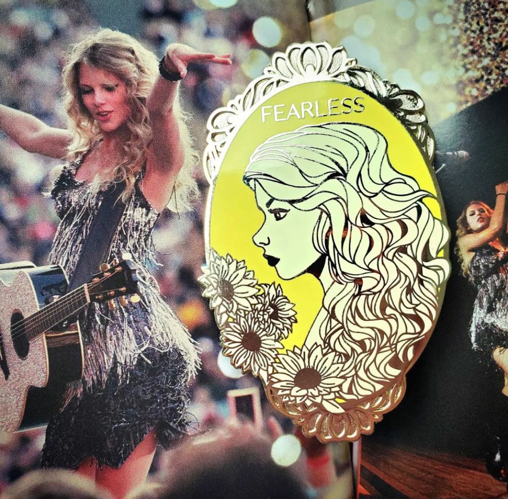 Sleeping Beauty And Maleficient Gold Frame