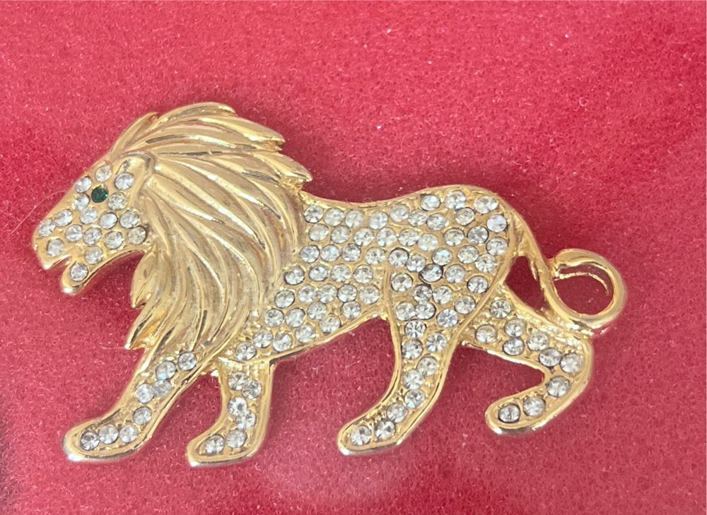 D23 - Skeleton Dance