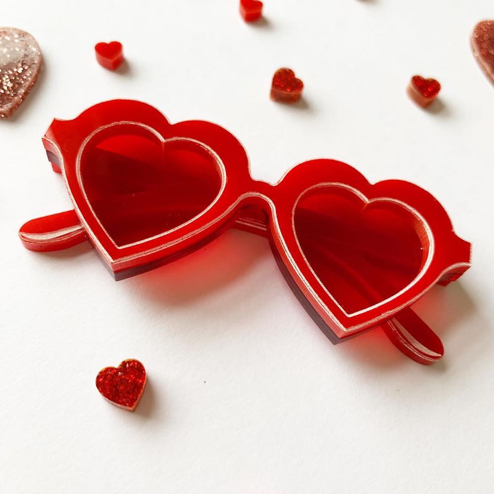 MukkaChunks - Look of Love Spectacles - Brooch pin collectible - Main Image 2