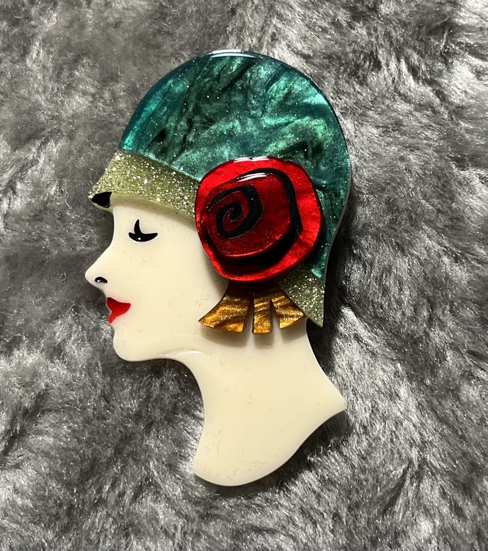 Erstwilder - Cloche Couture - Brooch pin collectible - Main Image 2
