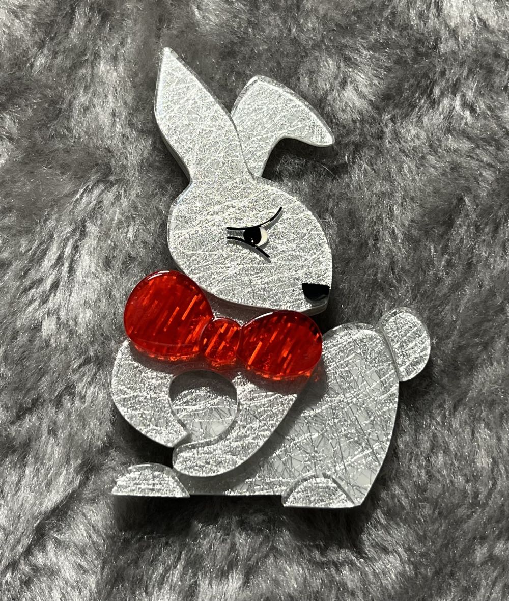 Erstwilder - Bouncing Bianca Bunny - Brooch pin collectible - Main Image 2