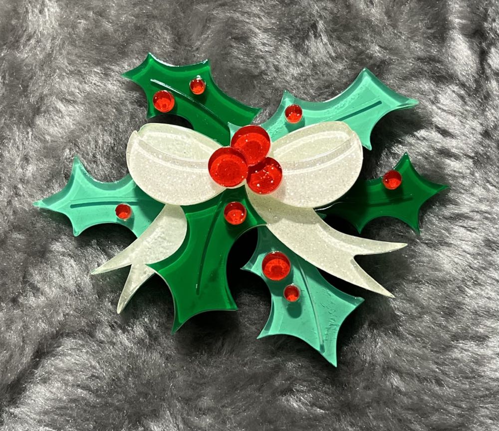 Erstwilder - Kiss Me Kindly - Brooch pin collectible - Main Image 2