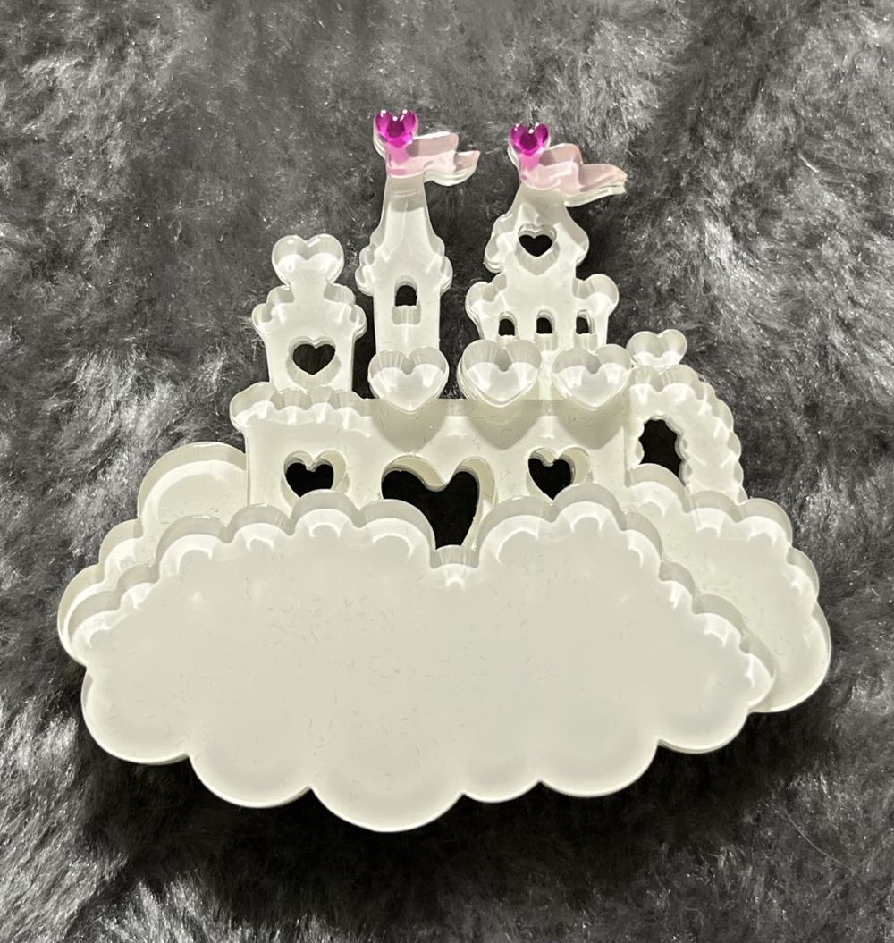 Erstwilder - Care Bears Heart Logo - Brooch pin collectible - Main Image 2