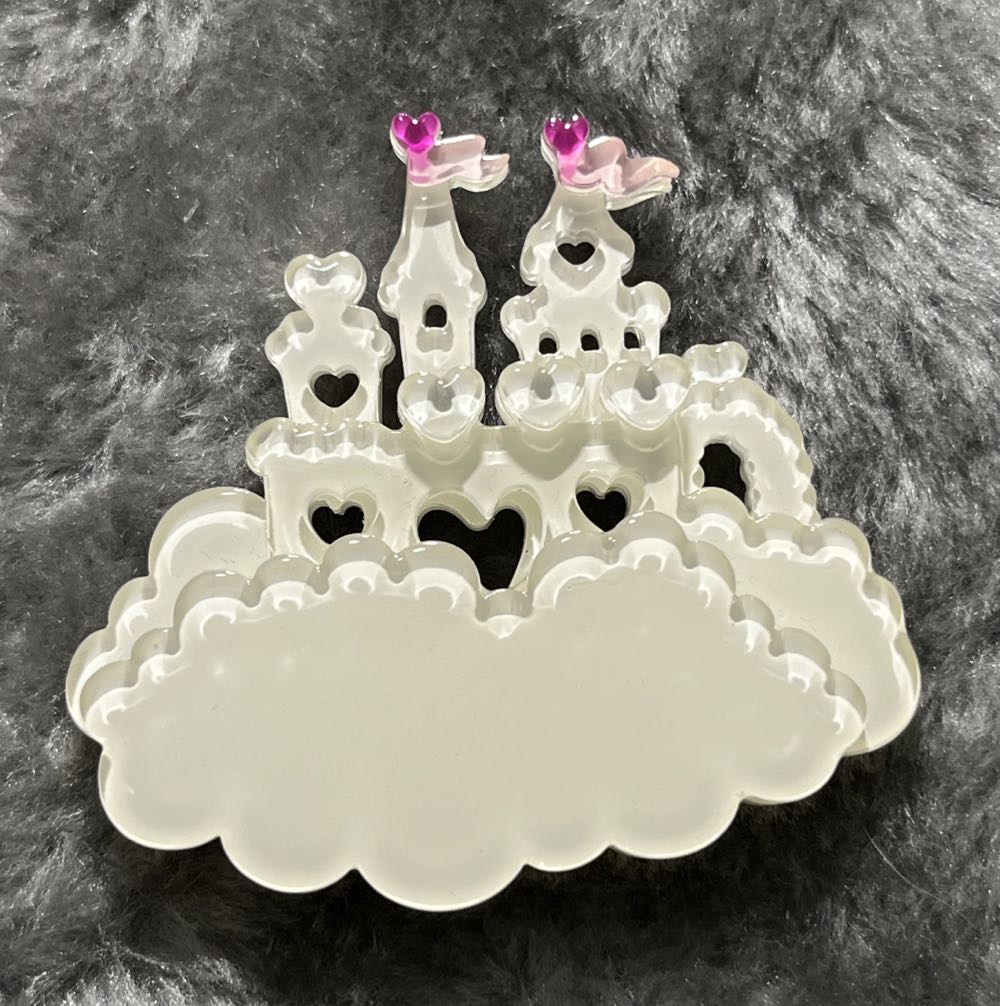 Erstwilder - Care Bears Heart Logo - Brooch pin collectible - Main Image 3