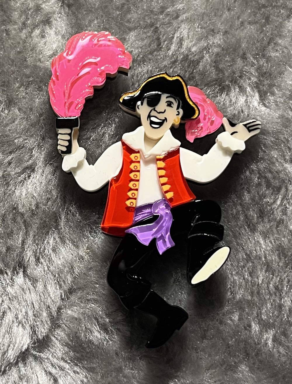 Erstwilder - Captain Feathersword - Brooch pin collectible - Main Image 2
