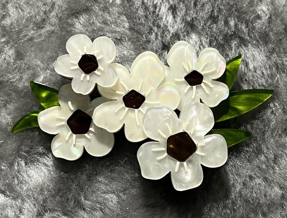 Erstwilder - Sweet Like Honey - Brooch pin collectible - Main Image 2