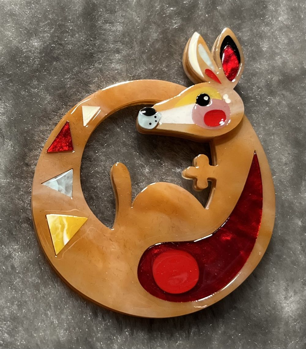 Erstwilder - The Kinetic Kangaroo - Brooch pin collectible - Main Image 2