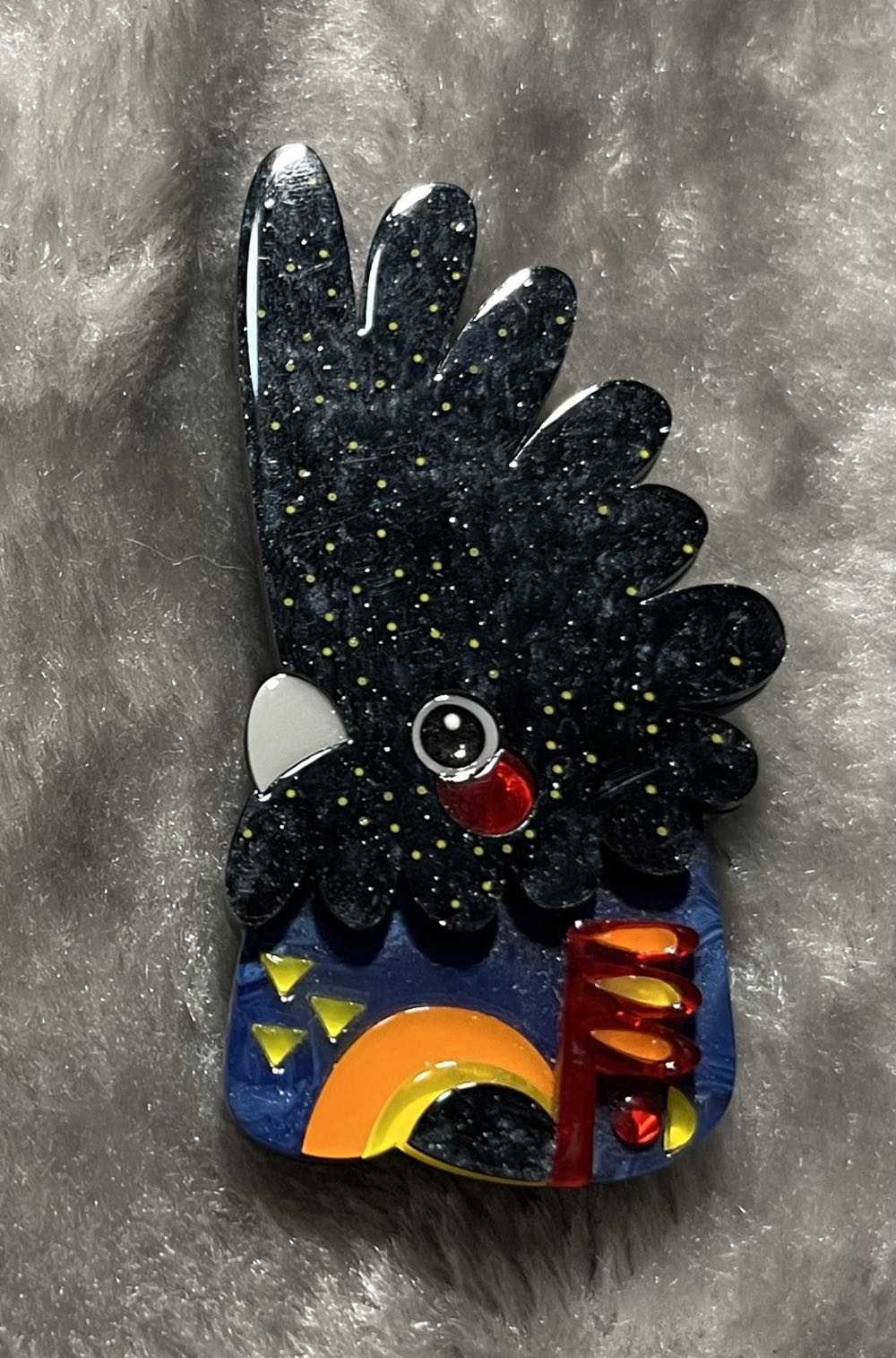 Erstwilder - The Rare Red-Tail Cockatoo - Brooch pin collectible - Main Image 2