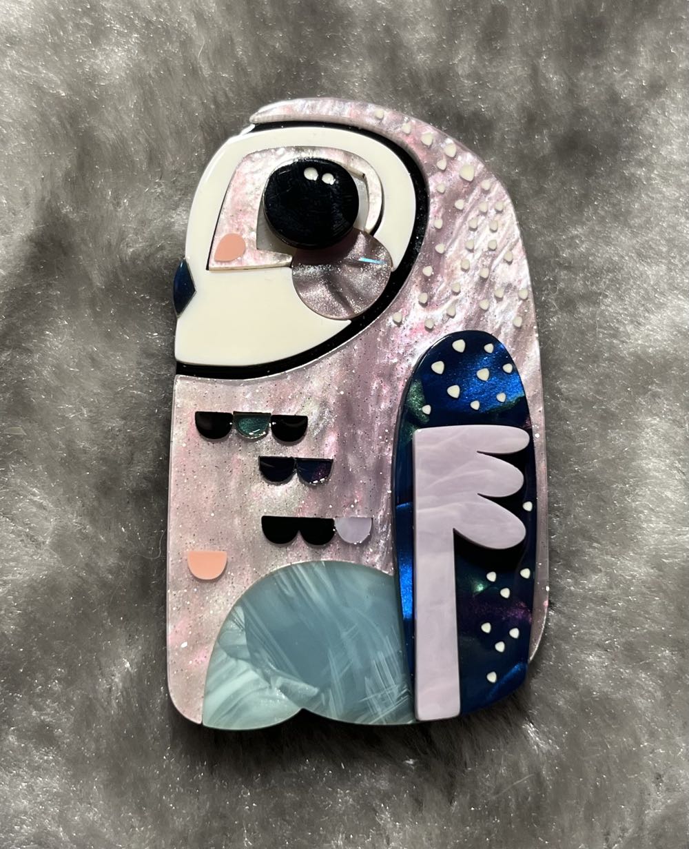 Erstwilder - The Sulky Sooty Owl - Brooch pin collectible - Main Image 2