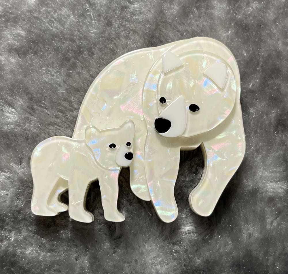 Erstwilder - Mama Bear (white) - Brooch pin collectible - Main Image 2