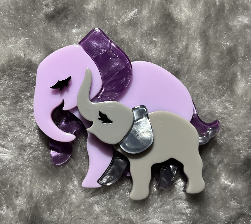 Erstwilder - Mother Ella  - Brooch pin collectible - Main Image 2