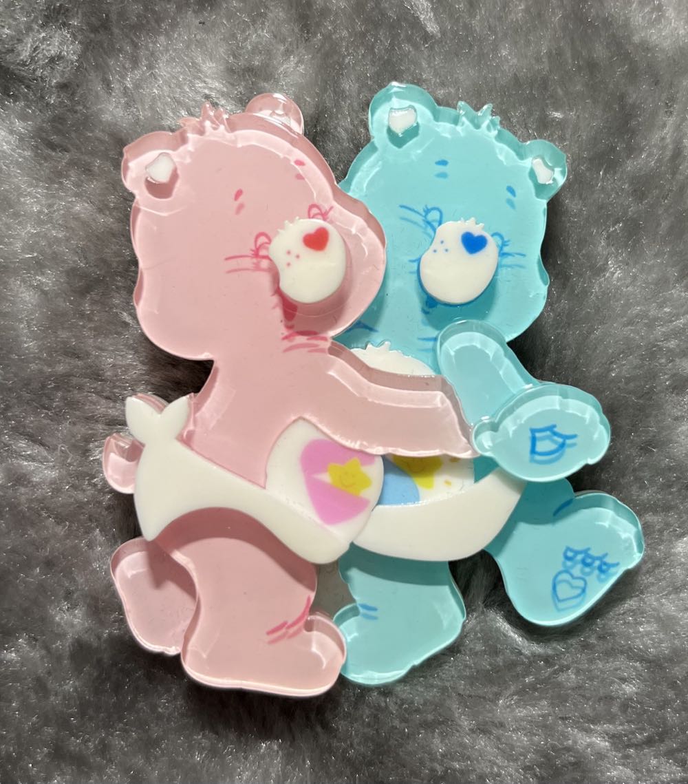 Erstwilder - Rainbow Friends Good Luck Bear & Grumpy Bear - Necklace pin collectible - Main Image 2