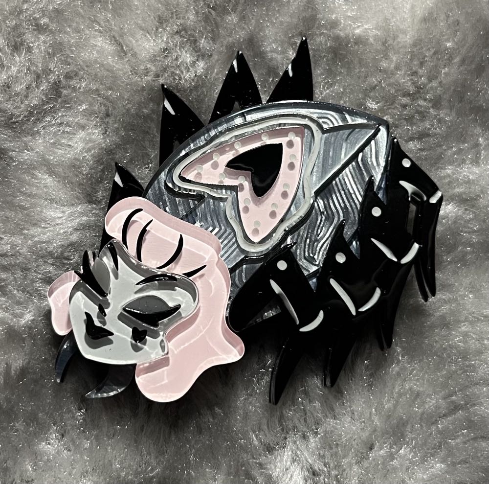 Erstwilder - Spinner of Spells - Brooch pin collectible - Main Image 2