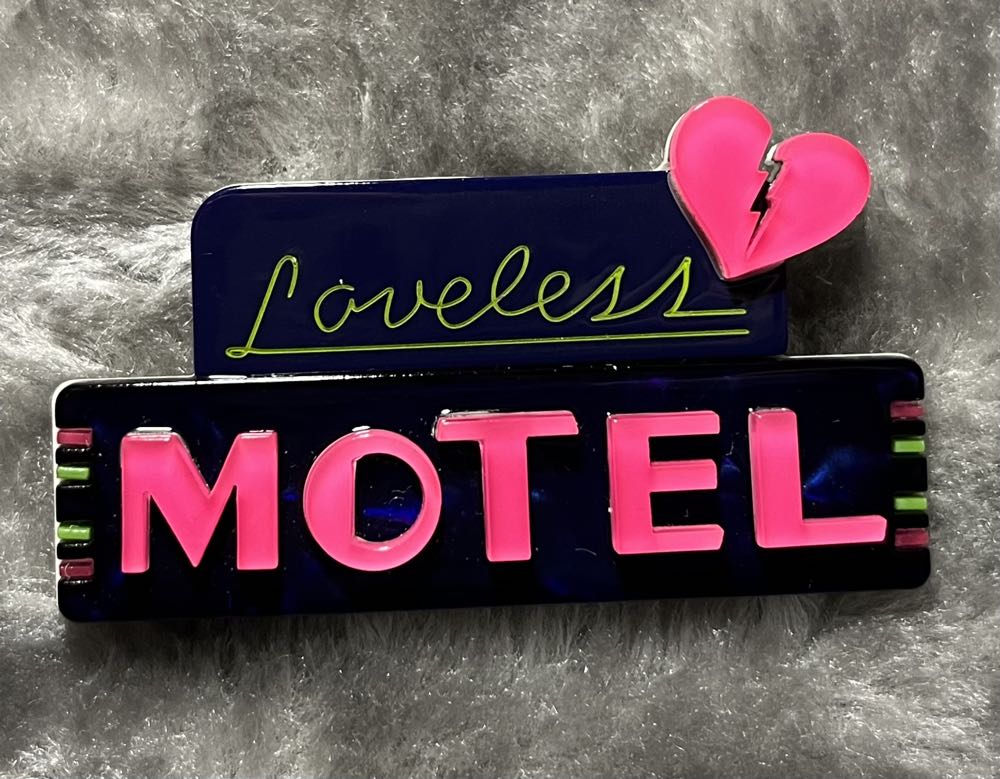 Erstwilder - Loveless Motel - Brooch pin collectible - Main Image 2