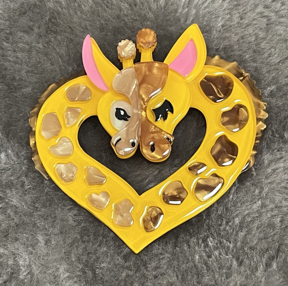 Erstwilder - Heart of Africa - Brooch pin collectible - Main Image 3