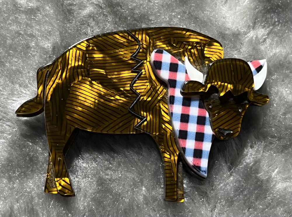 Erstwilder - Billy Bob’s Bison - Brooch pin collectible - Main Image 2