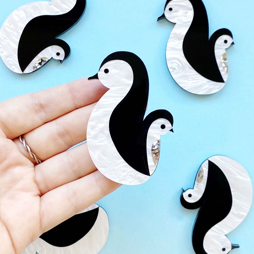 Deer Arrow - Got Your Back - Brooch pin collectible - Main Image 4