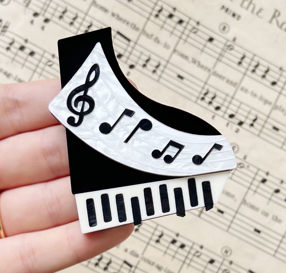 Deer Arrow - Piano Piece - Brooch pin collectible - Main Image 4