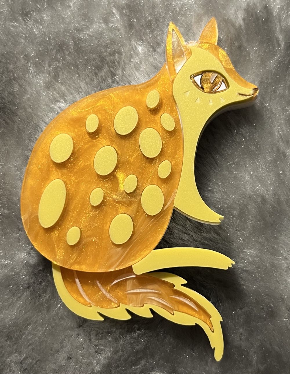 Deer Arrow - Quinn the Quoll - Brooch pin collectible - Main Image 2