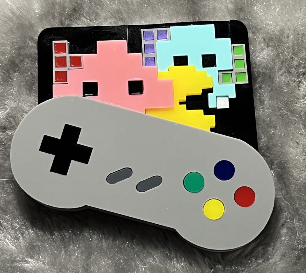 Deer Arrow - Game Time - Brooch pin collectible - Main Image 2