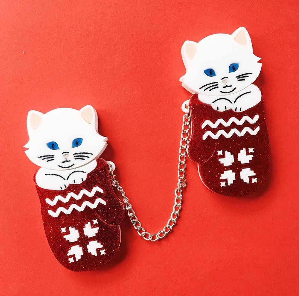 Kaiju Candy - Grinch Hand (candy cane)