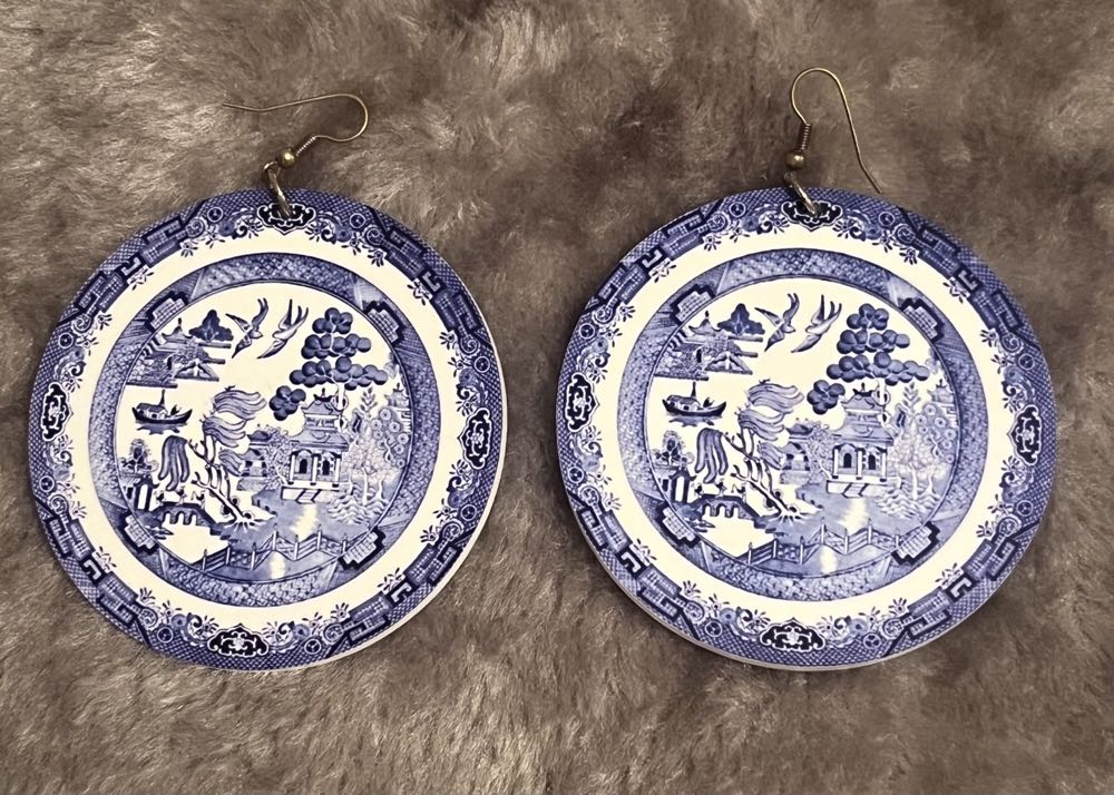 Tatty Devine - Willow Plate Dangles - Earrings pin collectible - Main Image 4