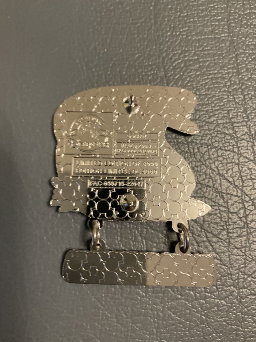 Stitch - Surfing - Aloha Kalokimaka - Ltd Edition 4000  pin collectible - Main Image 2