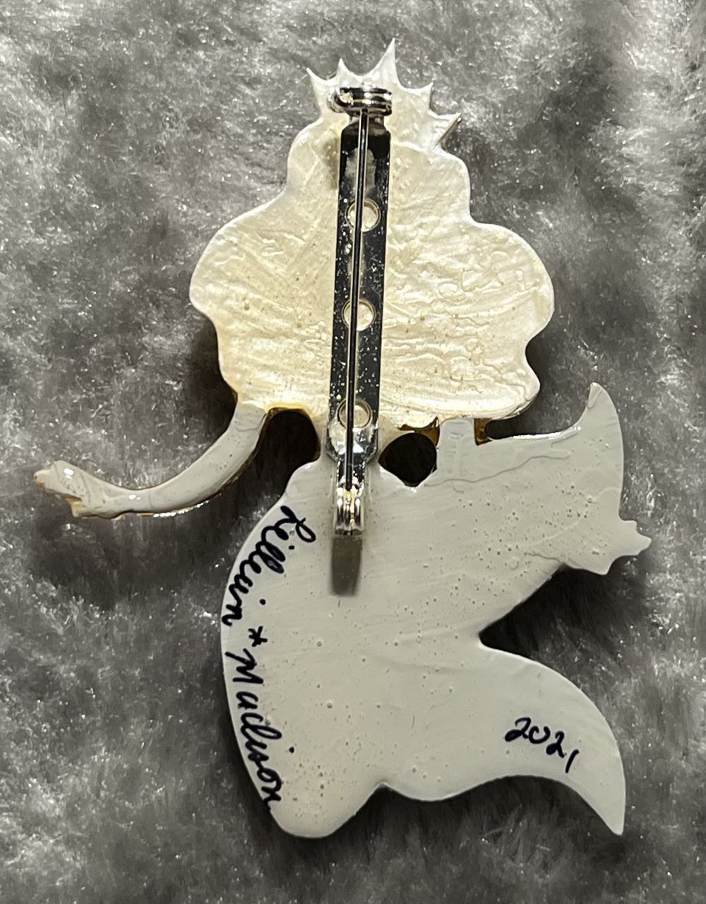 Lillian*Madison - Marina the Mermaid (silver) - Brooch pin collectible - Main Image 4