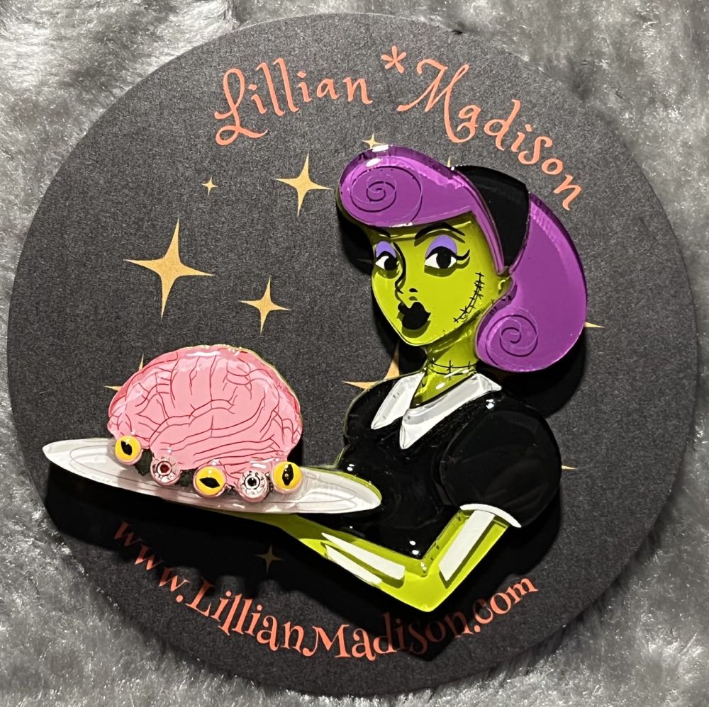 Lillian*Madison - Zombie Hostess - Brooch pin collectible - Main Image 2
