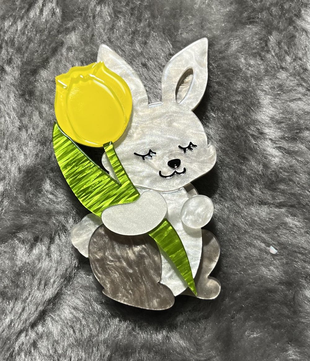 Sold - Erstwilder - Junior and His Tulip - Brooch pin collectible - Main Image 2