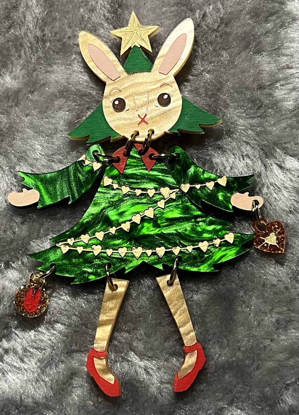 The Storybook Rabbit - Polly the Pine Tree (2020) - Brooch pin collectible - Main Image 2