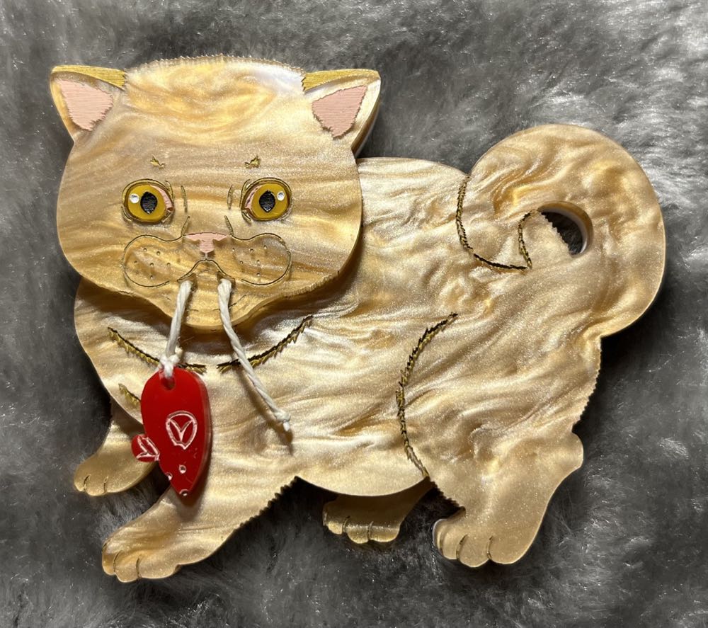 The Storybook Rabbit - Kevin the Kitten - Brooch pin collectible - Main Image 2