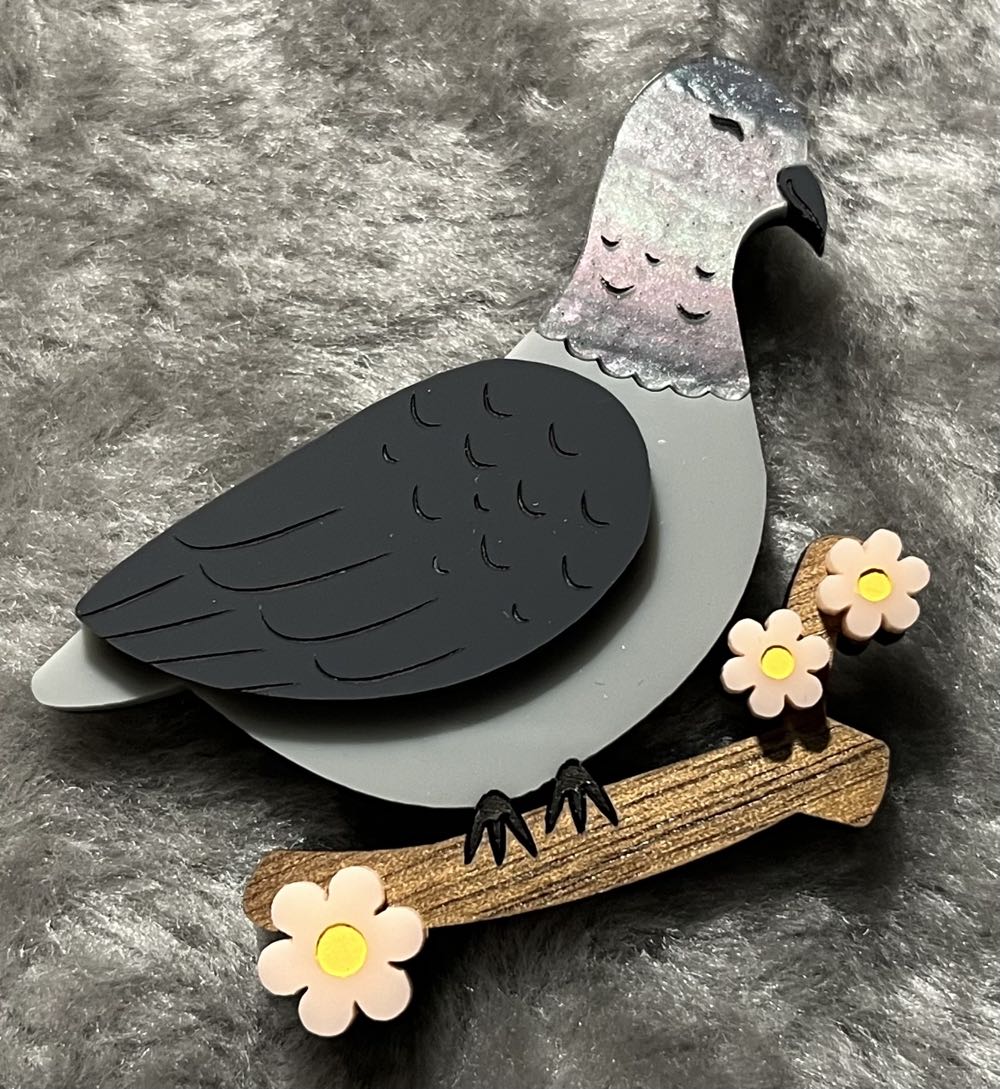 Made by Emma Louise - Penny the Pigeon - Brooch pin collectible - Main Image 2