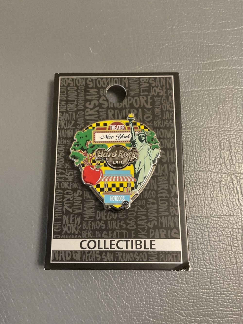 Hugs - Mystery - Frozen