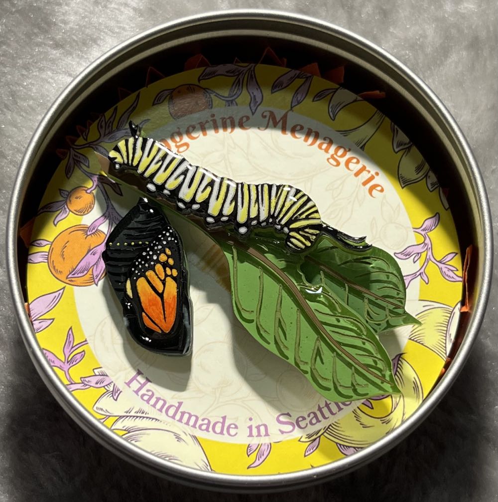 Tangerine Menagerie - Monarch - Brooch pin collectible - Main Image 2