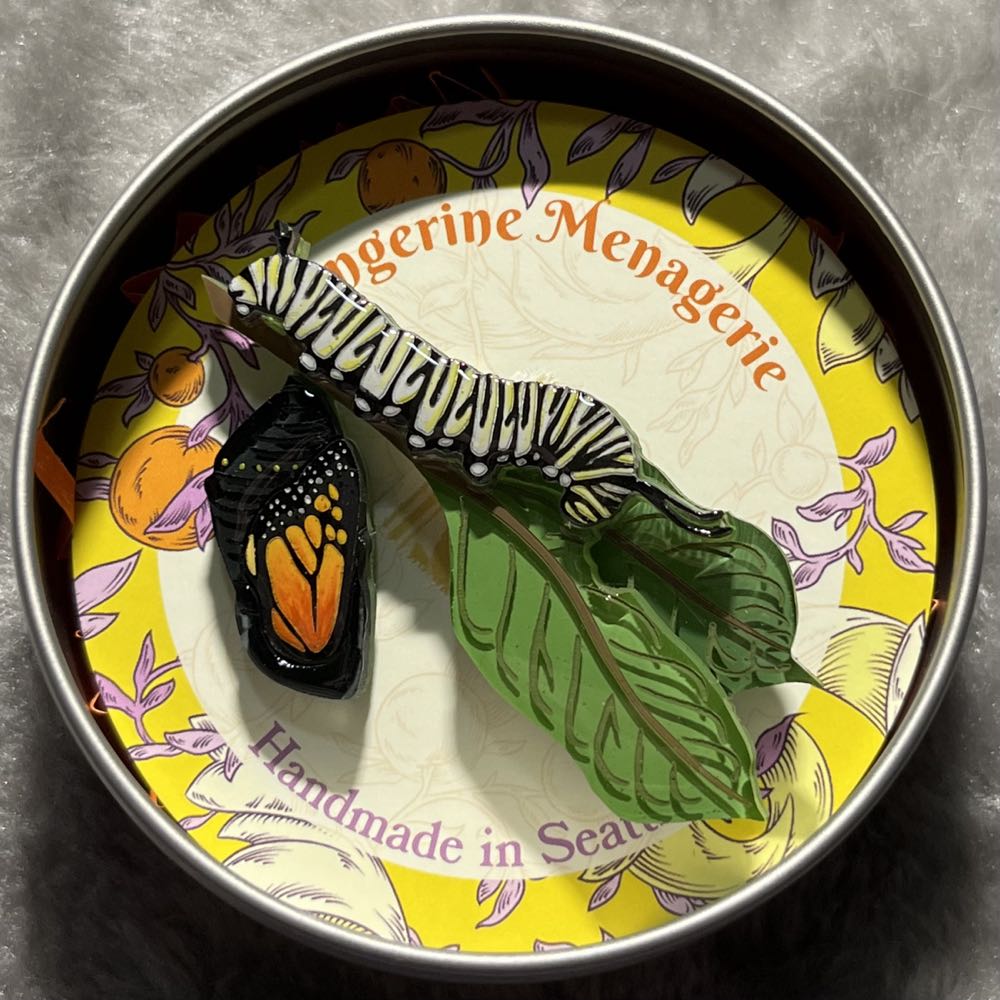 Tangerine Menagerie - Monarch - Brooch pin collectible - Main Image 3