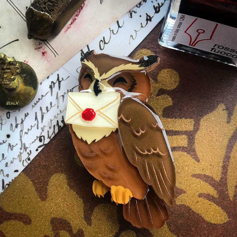 Tangerine Menagerie - Post Owl - Brooch pin collectible - Main Image 4