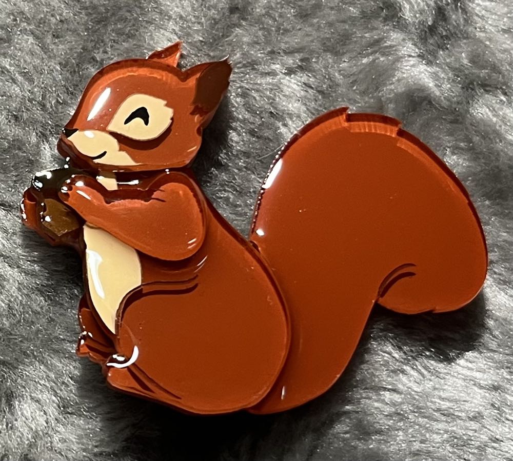 Tangerine Menagerie - Red Squirrel - Brooch pin collectible - Main Image 3