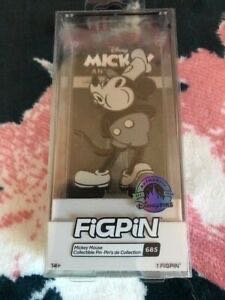 It’s A Small World Dangle Set India